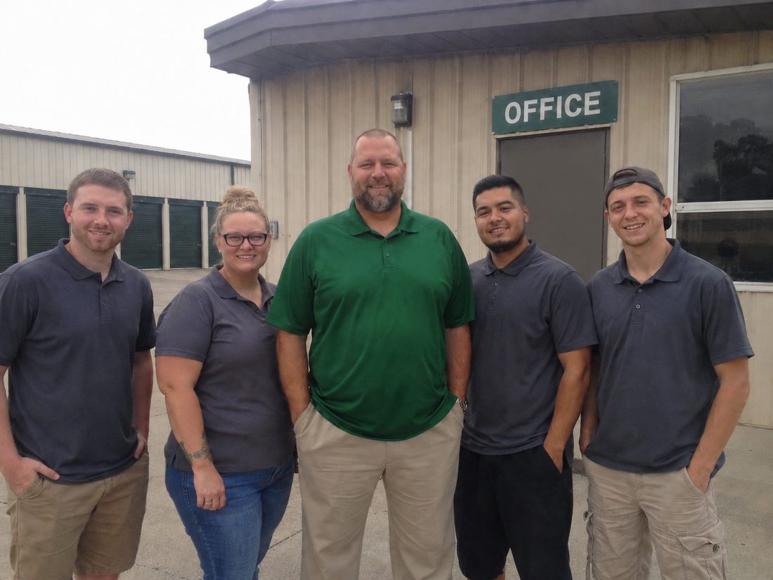 Pest control professionals in Rowlett, TX